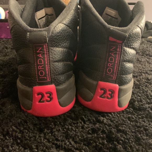 jordan 12s (pink) -used condition - Picture 3 of 3